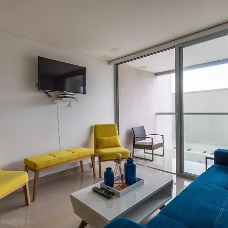 Edificio Ocean Drive 414 *